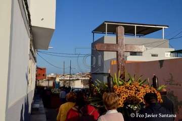 Caserones Bajo procesiona a sus patronos (Foto Francisco Javier Santana)
